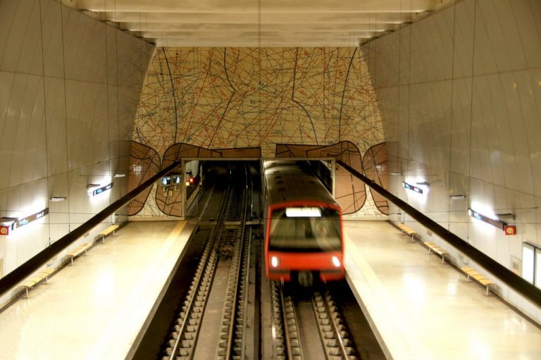 Santos Populares: Metro de Lisboa alarga horário no Santo António