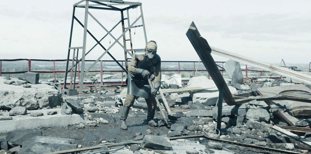 limpeza do telhado em Chernobyl